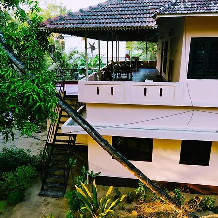 Bella Beach Villa Марарикулам Екстериор снимка
